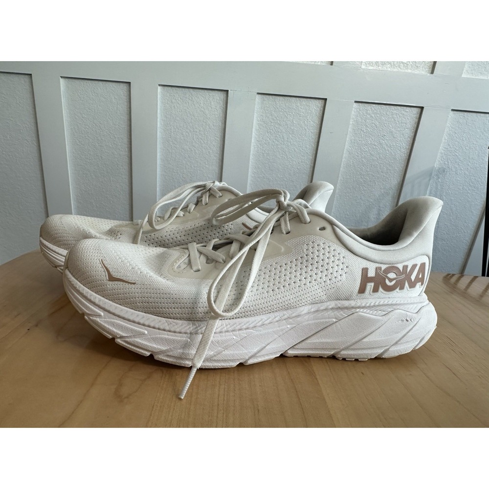 Hoka One One Arahi 7 White Rose Gold Running Sneakers Shoes Women's 9.5 B